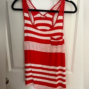 E - M red & white racer back style tank front pocket lightweight high low